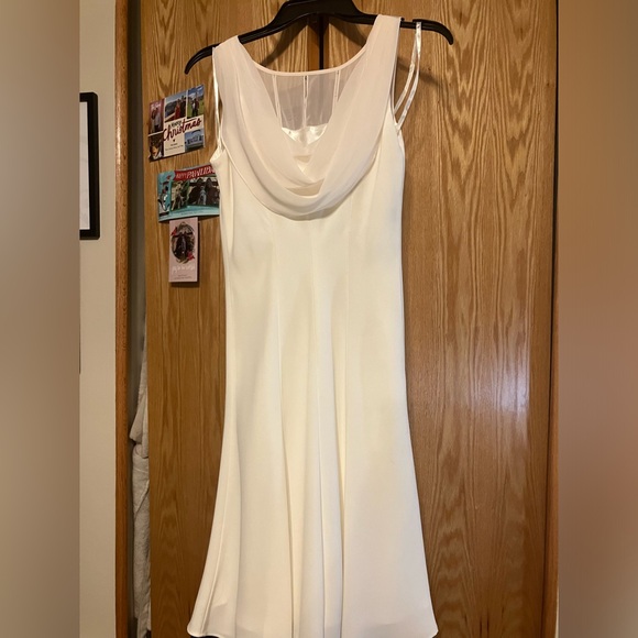 $149 Evan Picone formal cream color illusion neckline & draped back dress Sz 4P - Picture 12 of 15